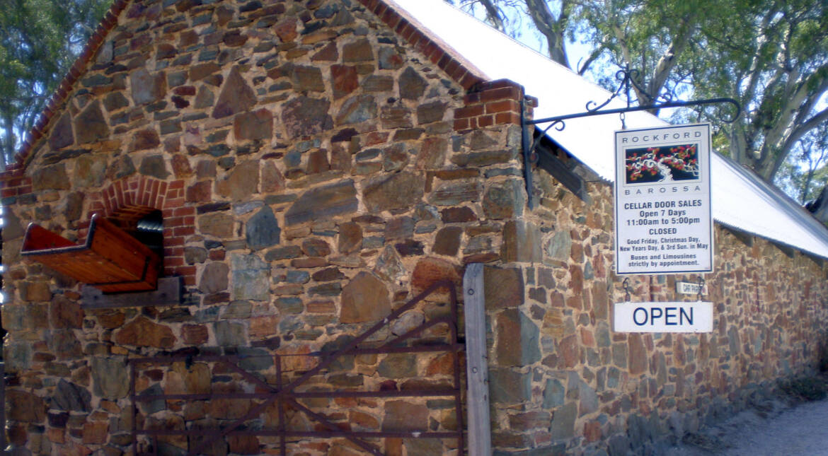 Bus_Tour-Rockford-Winery-Barossa-Valley.jpg